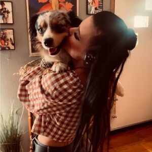 Meet your Posher, Nikki